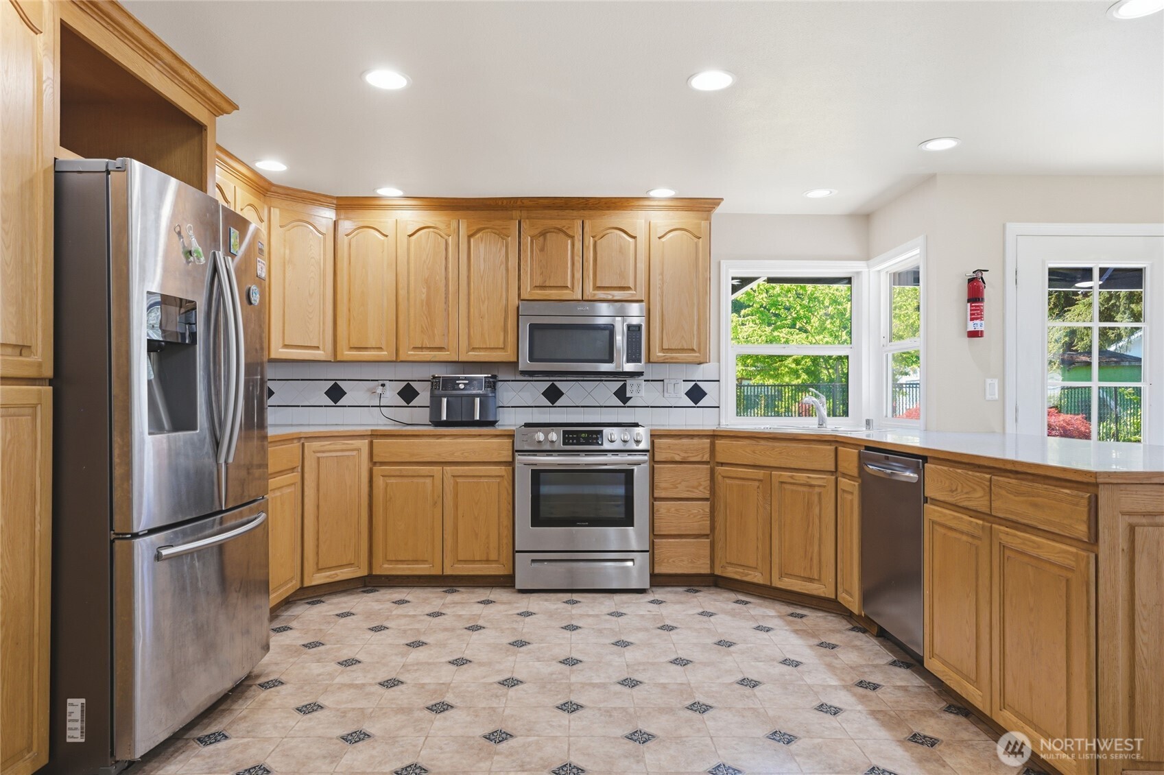 2607 92nd Street S, Lakewood, WA 98499