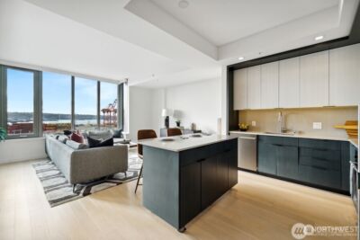 590 1st Avenue S #805, Seattle, WA 98104