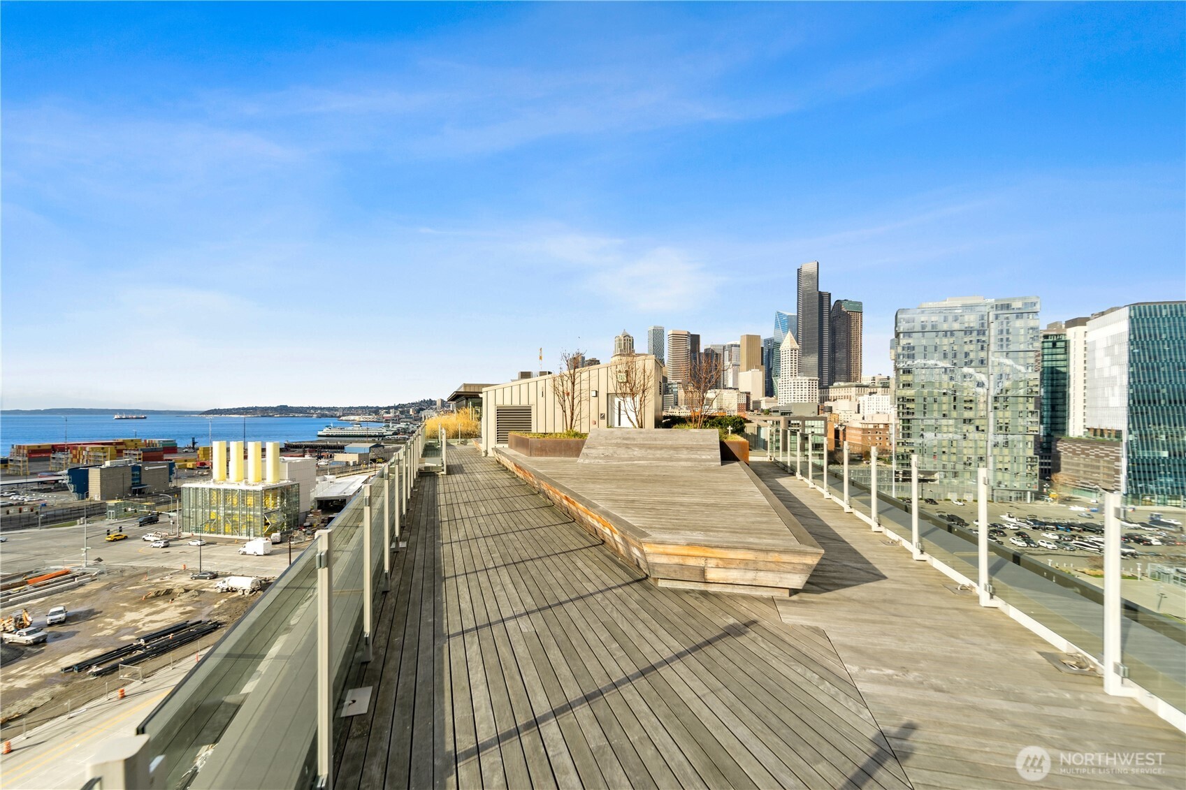 590 1st Avenue S #805, Seattle, WA 98104