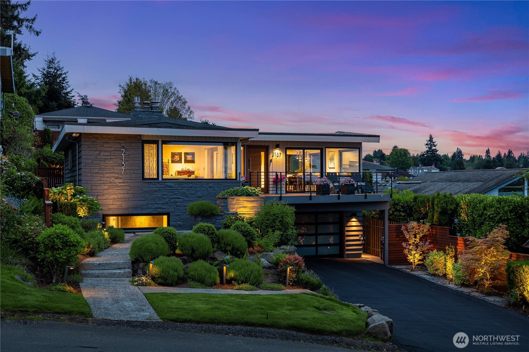 2137 NW 98th Street , Seattle, WA 98117