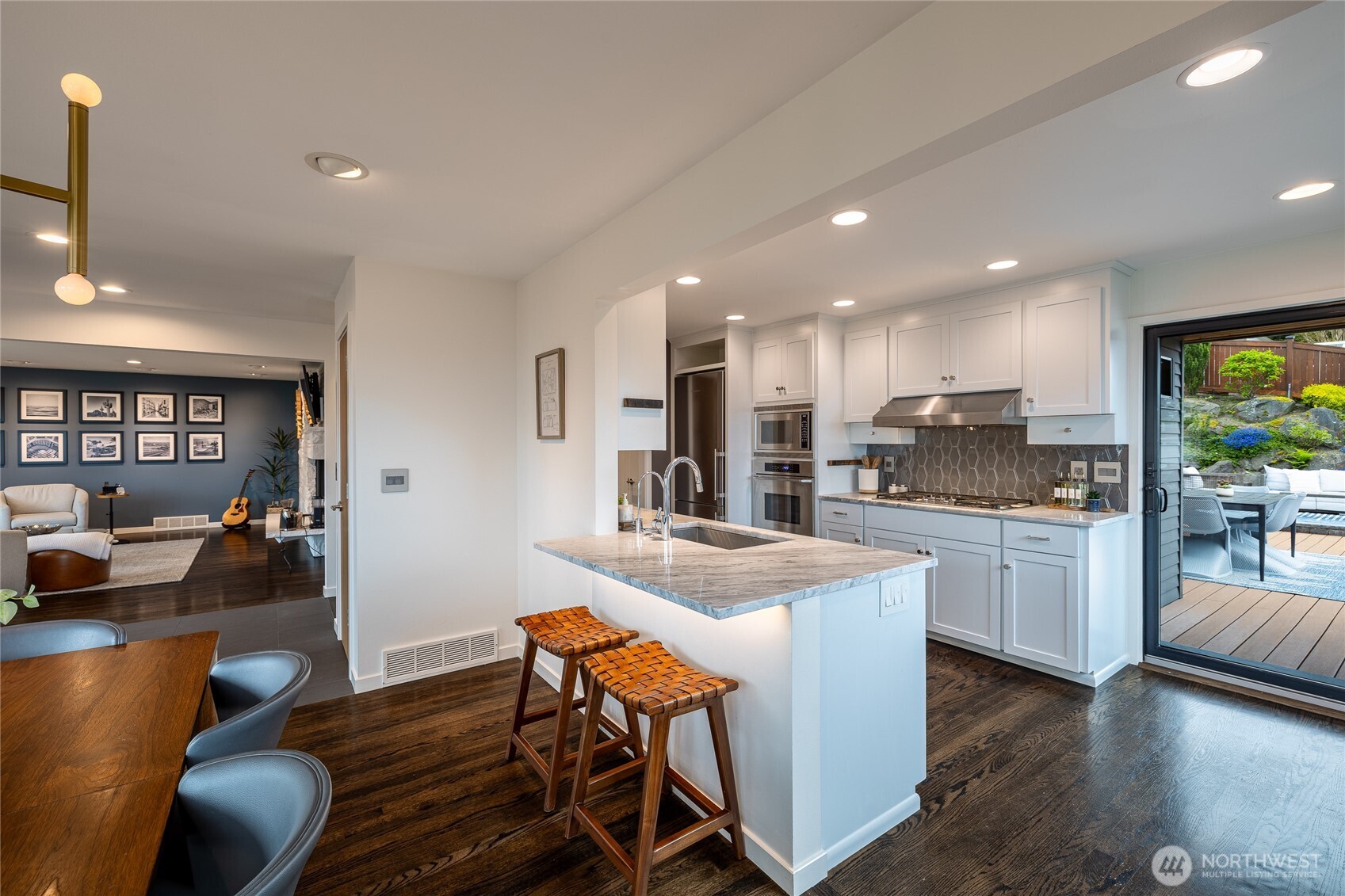 2137 NW 98th Street , Seattle, WA 98117