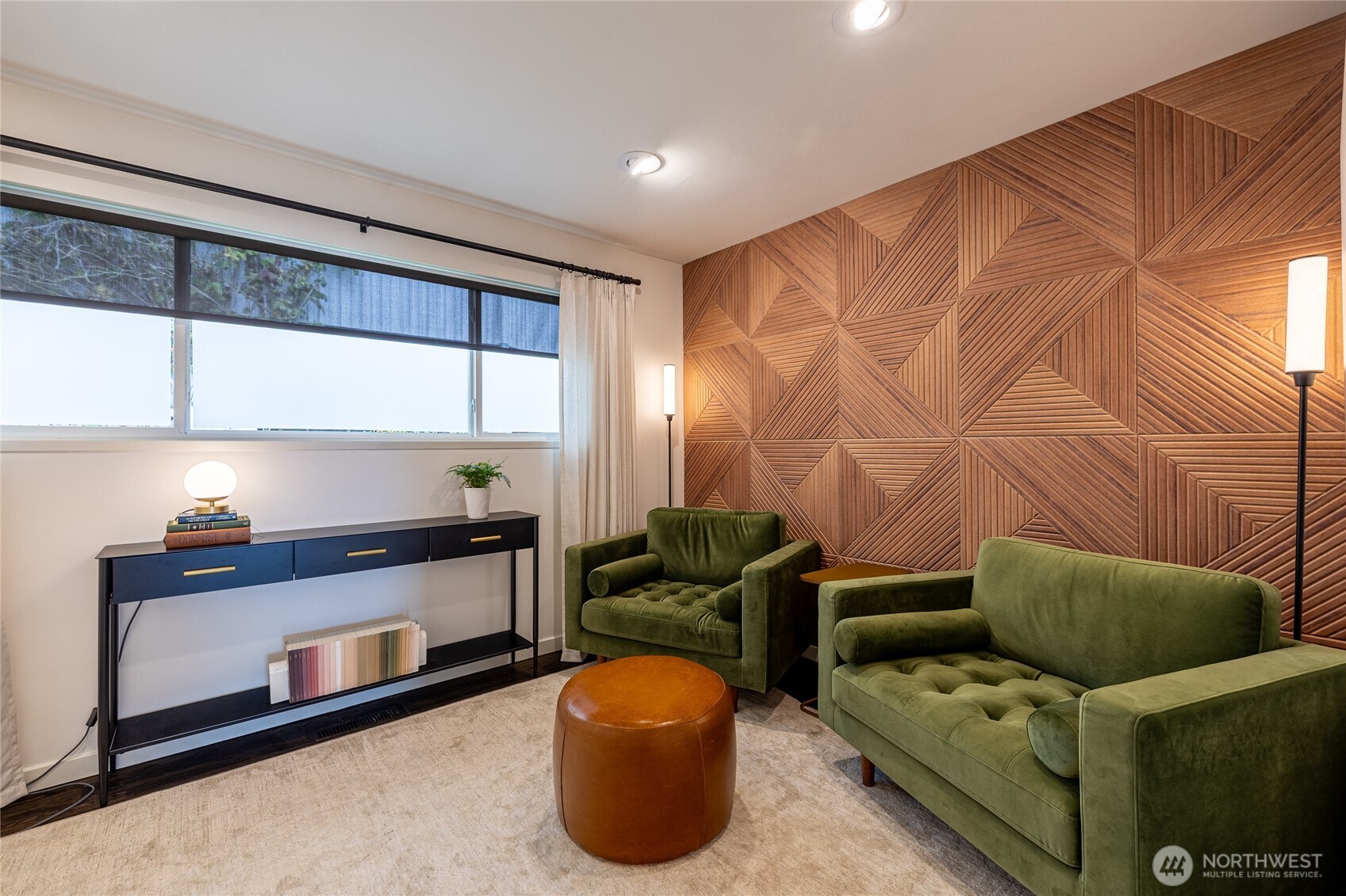 2137 NW 98th Street , Seattle, WA 98117