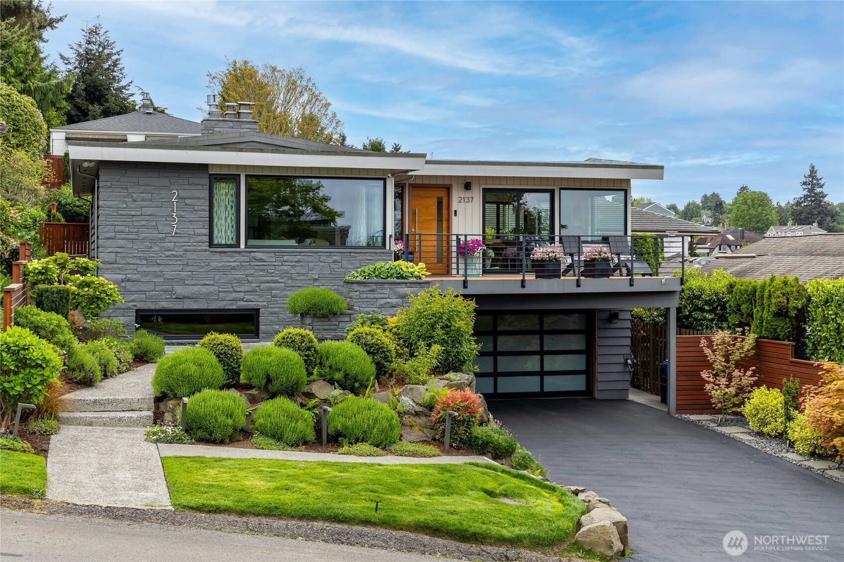 2137 NW 98th Street , Seattle, WA 98117