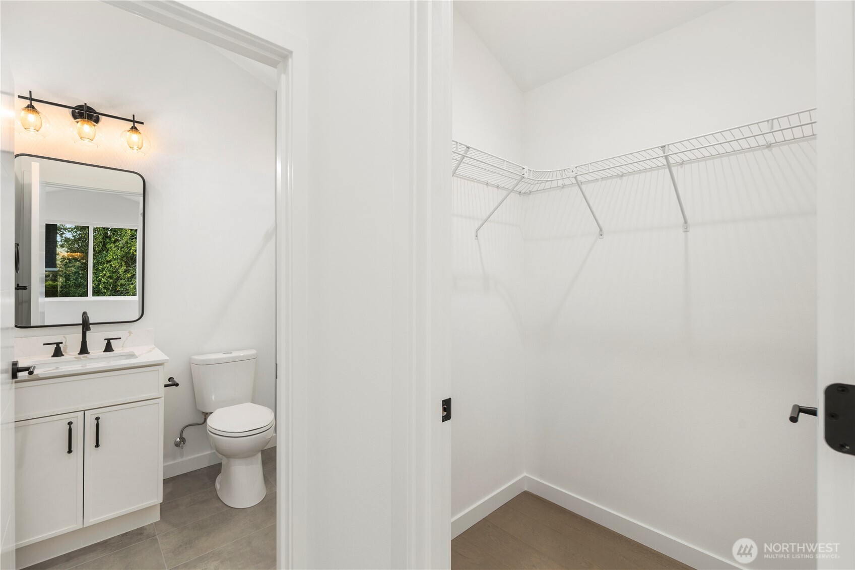 516 N 102nd Street , Seattle, WA 98133