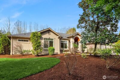 2411 98th Avenue NE, Clyde Hill, WA 98004 - Photo 2