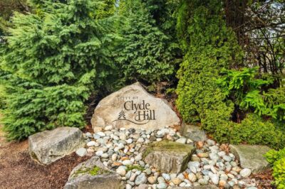 2411 98th Avenue NE, Clyde Hill, WA 98004 - Photo 40
