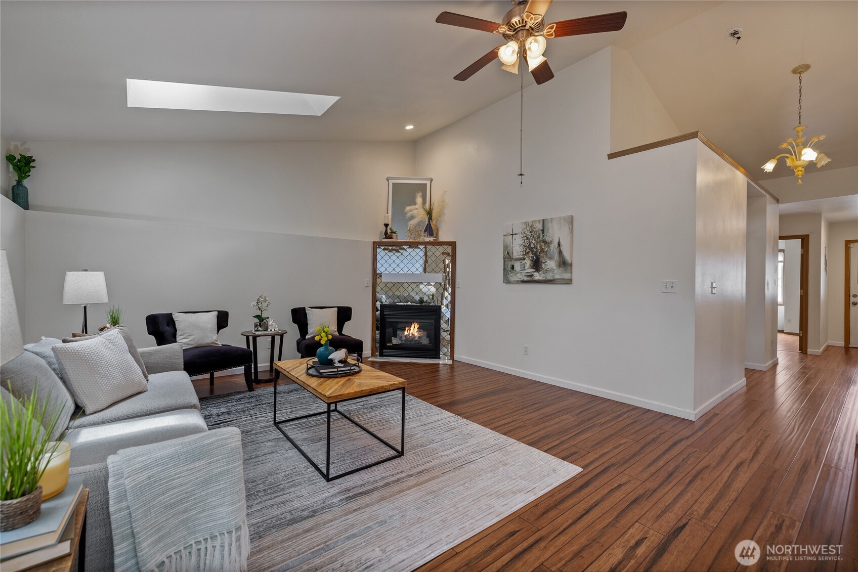 1069 5th , Steilacoom, WA 98388