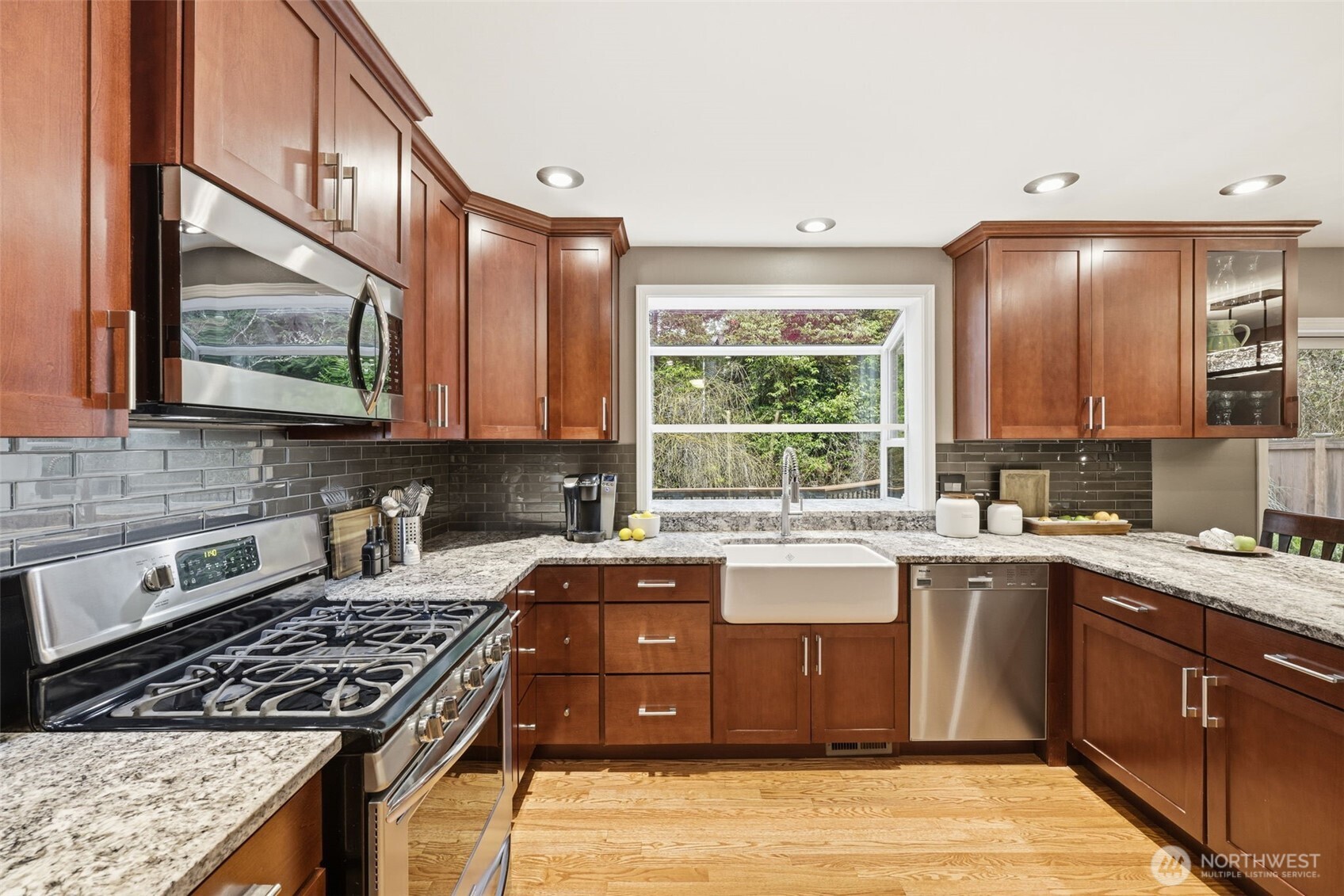 27032 NE Dorothy Street , Duvall, WA 98019
