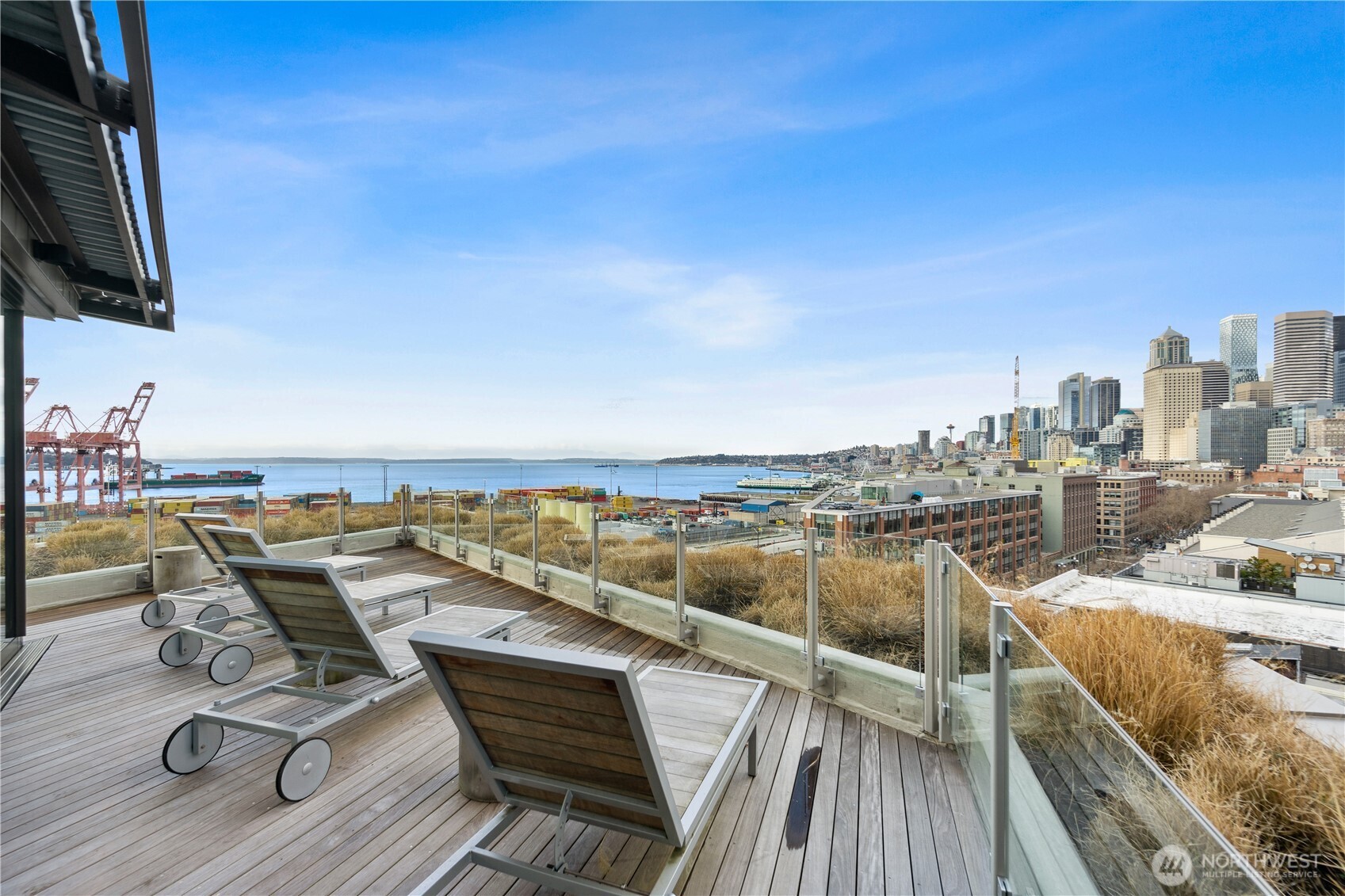 590 1st Avenue S #816, Seattle, WA 98104
