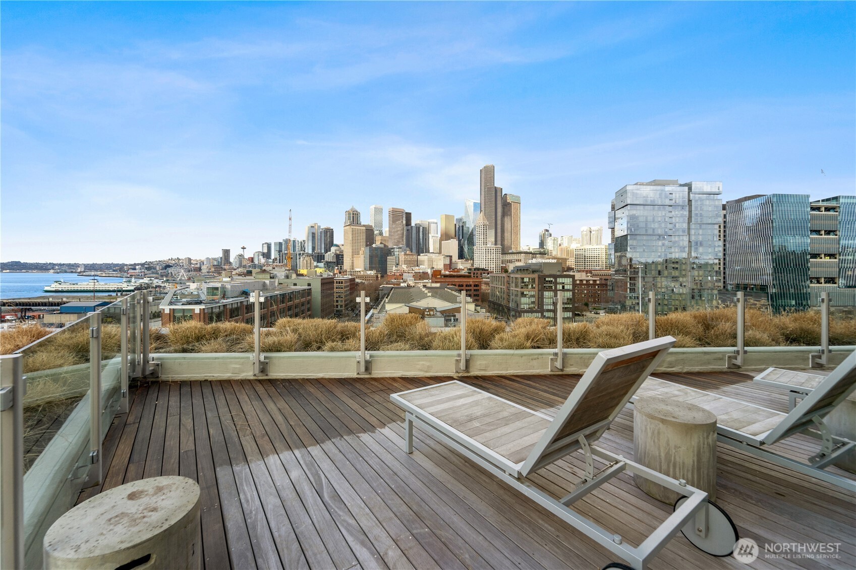590 1st Avenue S #816, Seattle, WA 98104