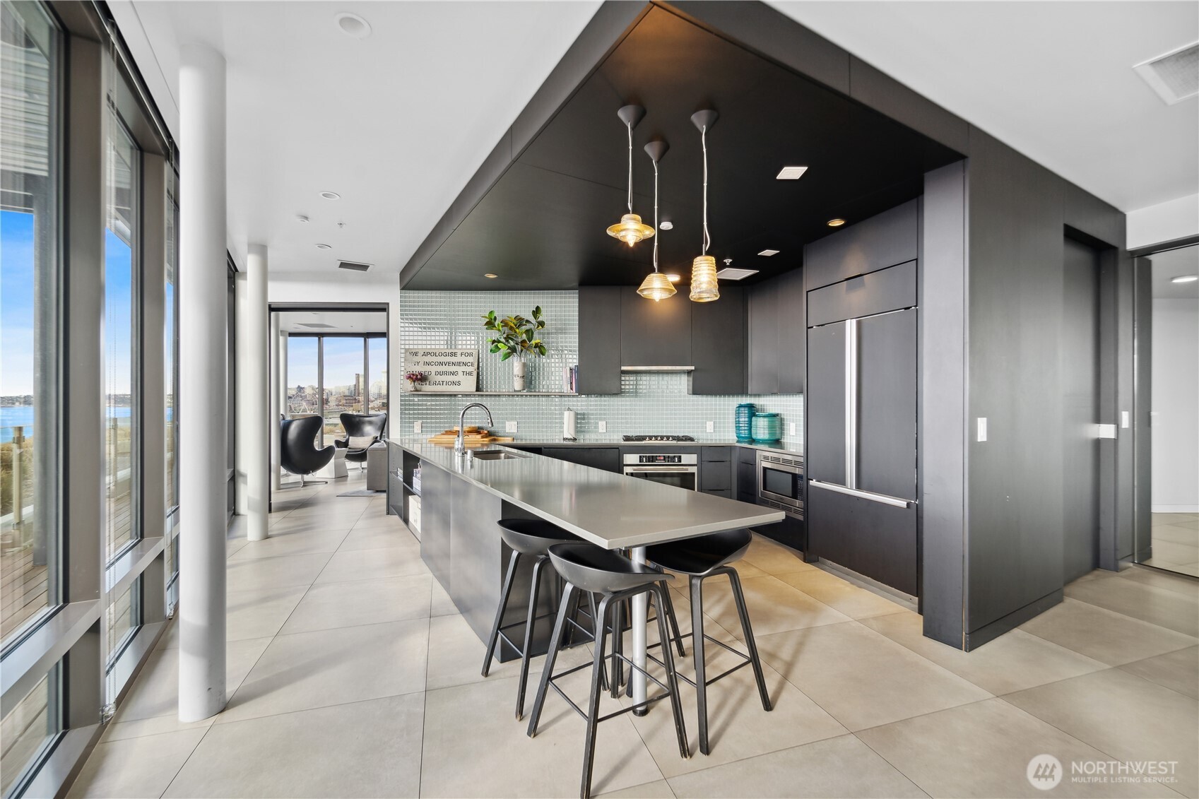 590 1st Avenue S #816, Seattle, WA 98104