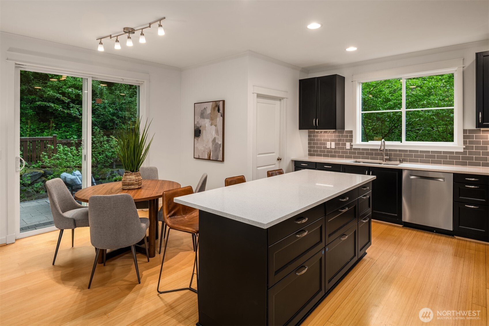 7601 39th Avenue S, Seattle, WA 98118