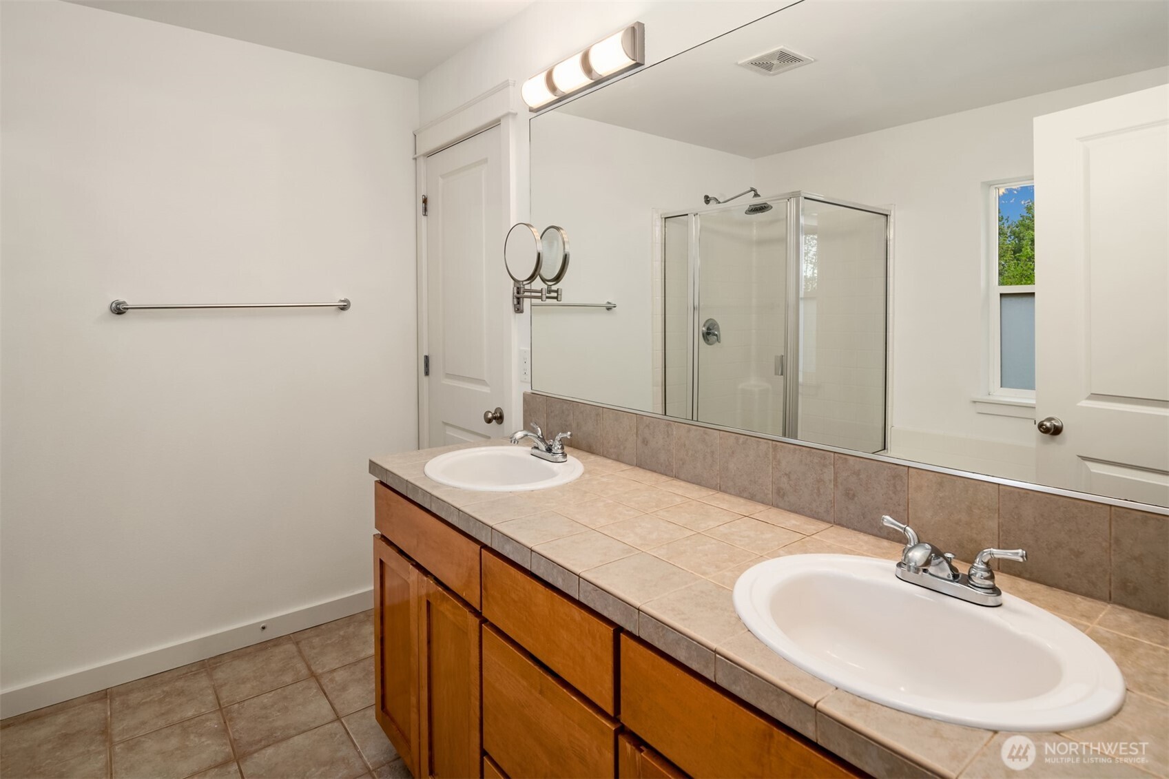 7601 39th Avenue S, Seattle, WA 98118