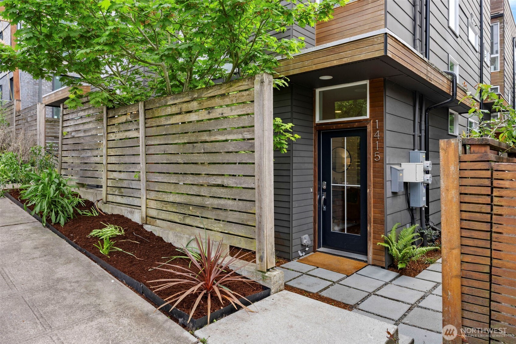 1415 E Fir Street , Seattle, WA 98122
