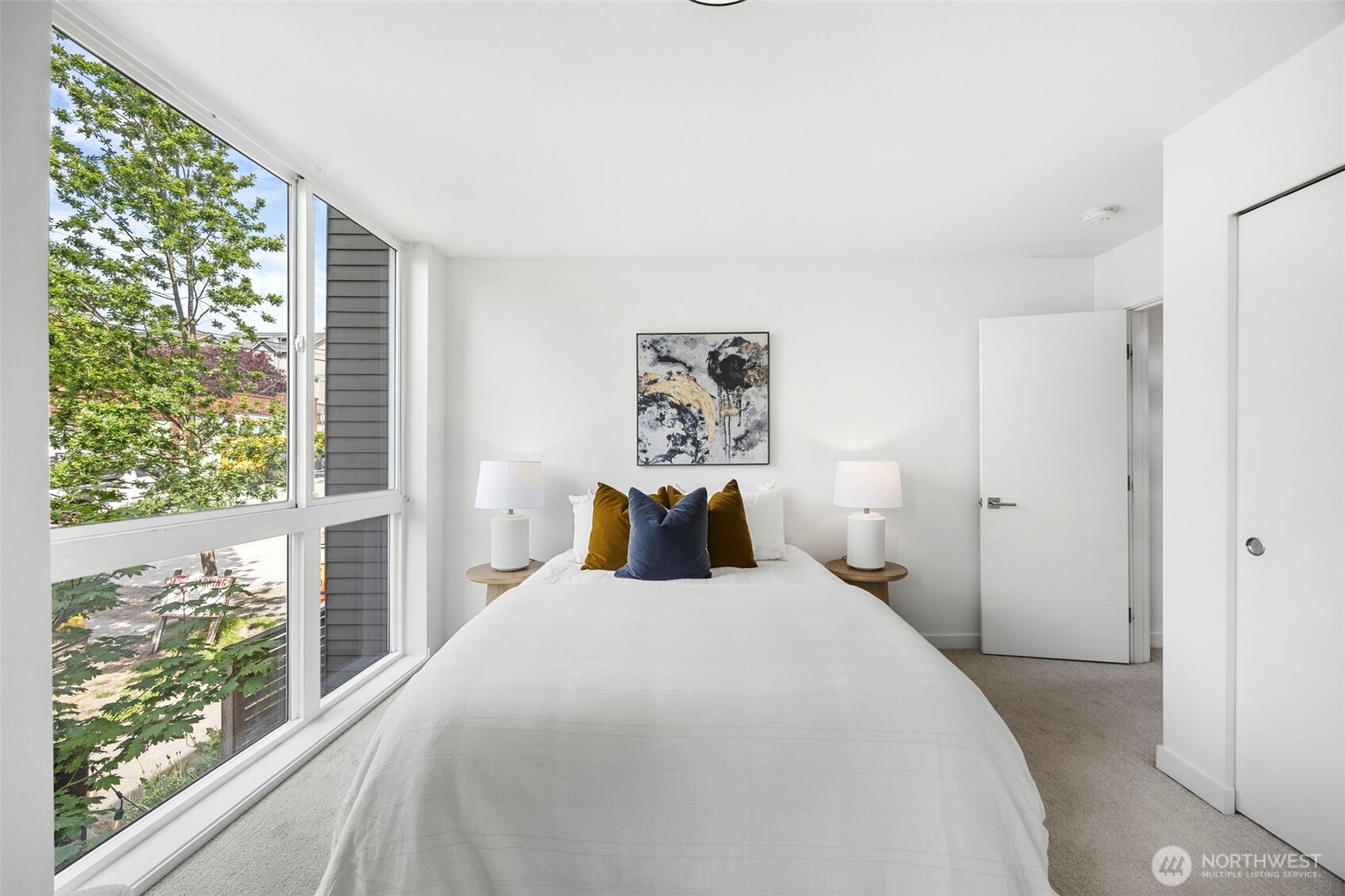 1415 E Fir Street , Seattle, WA 98122