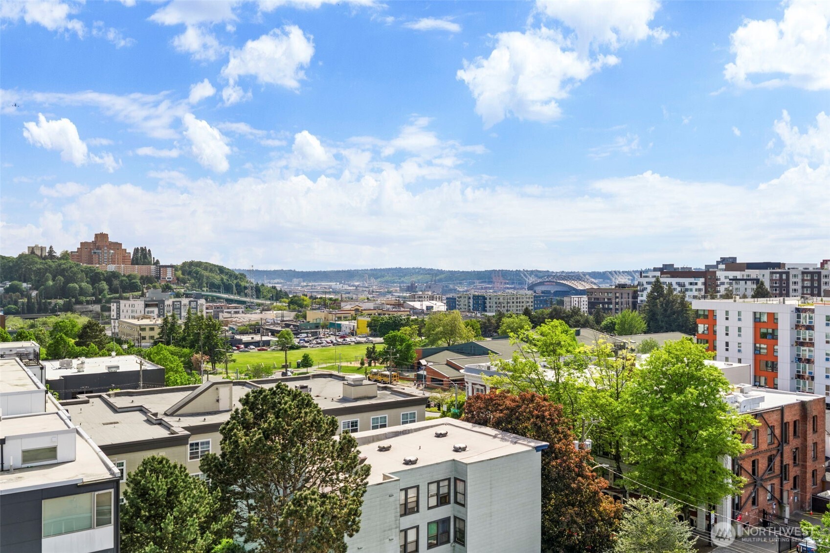 1415 E Fir Street , Seattle, WA 98122