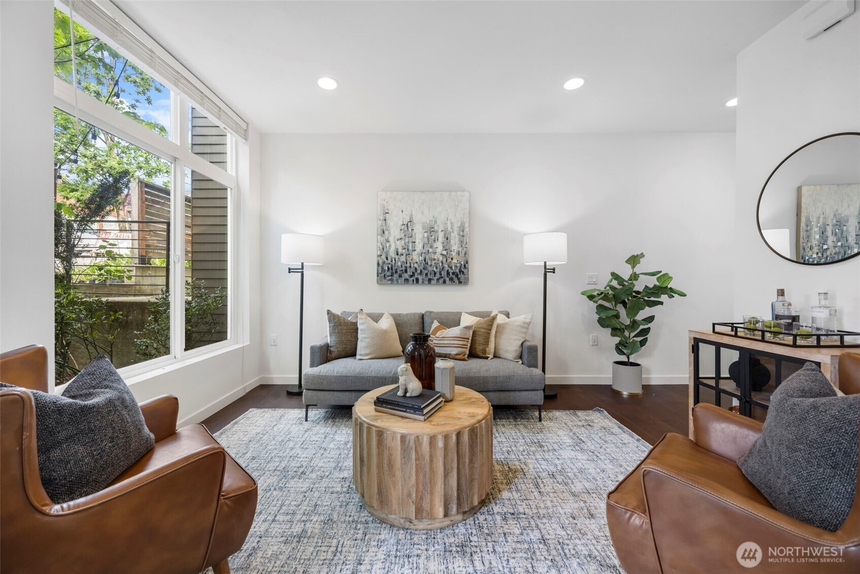 1415 E Fir Street , Seattle, WA 98122