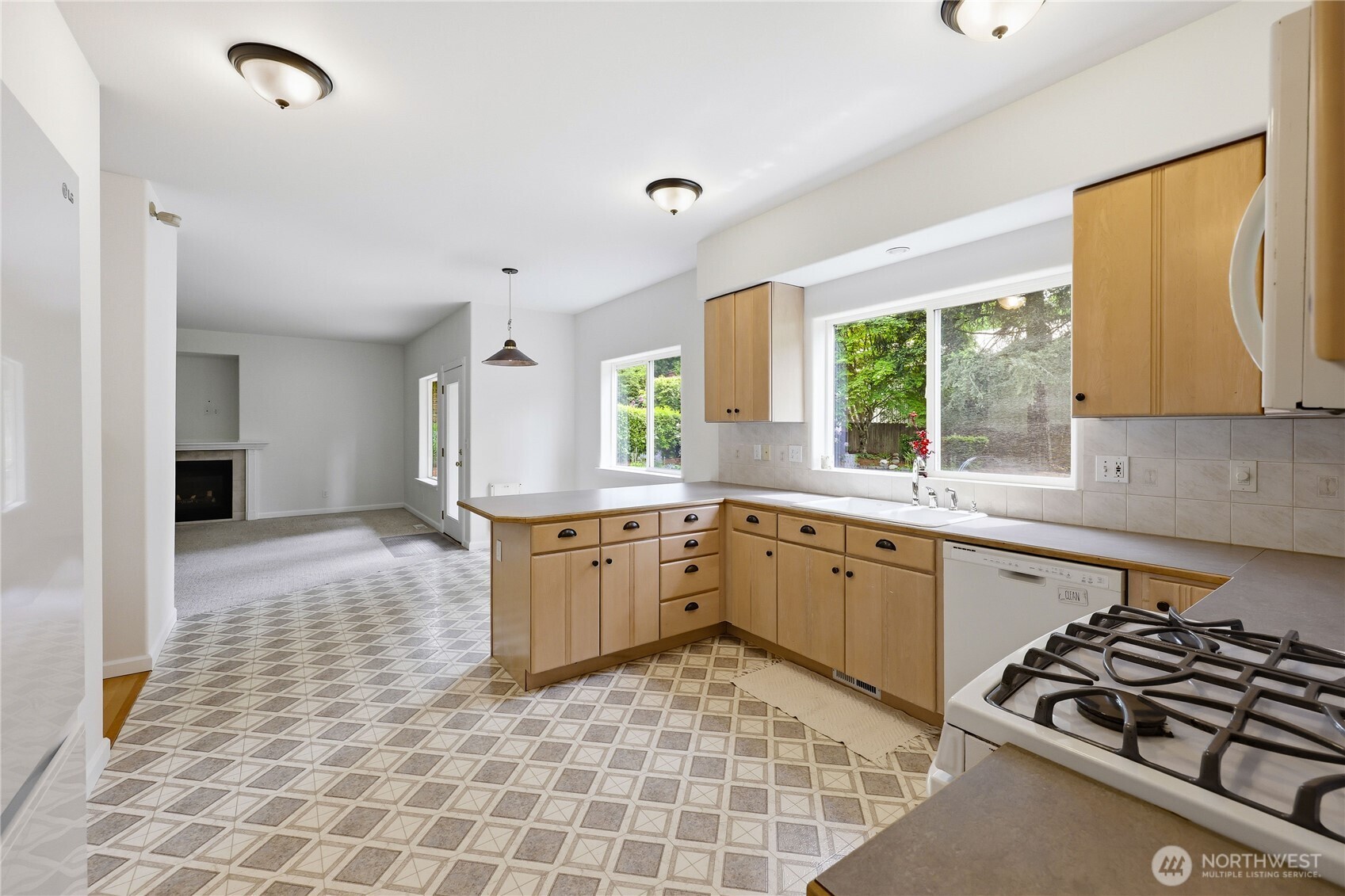 379 NW Mosher Canyon Road , Bremerton, WA 98311