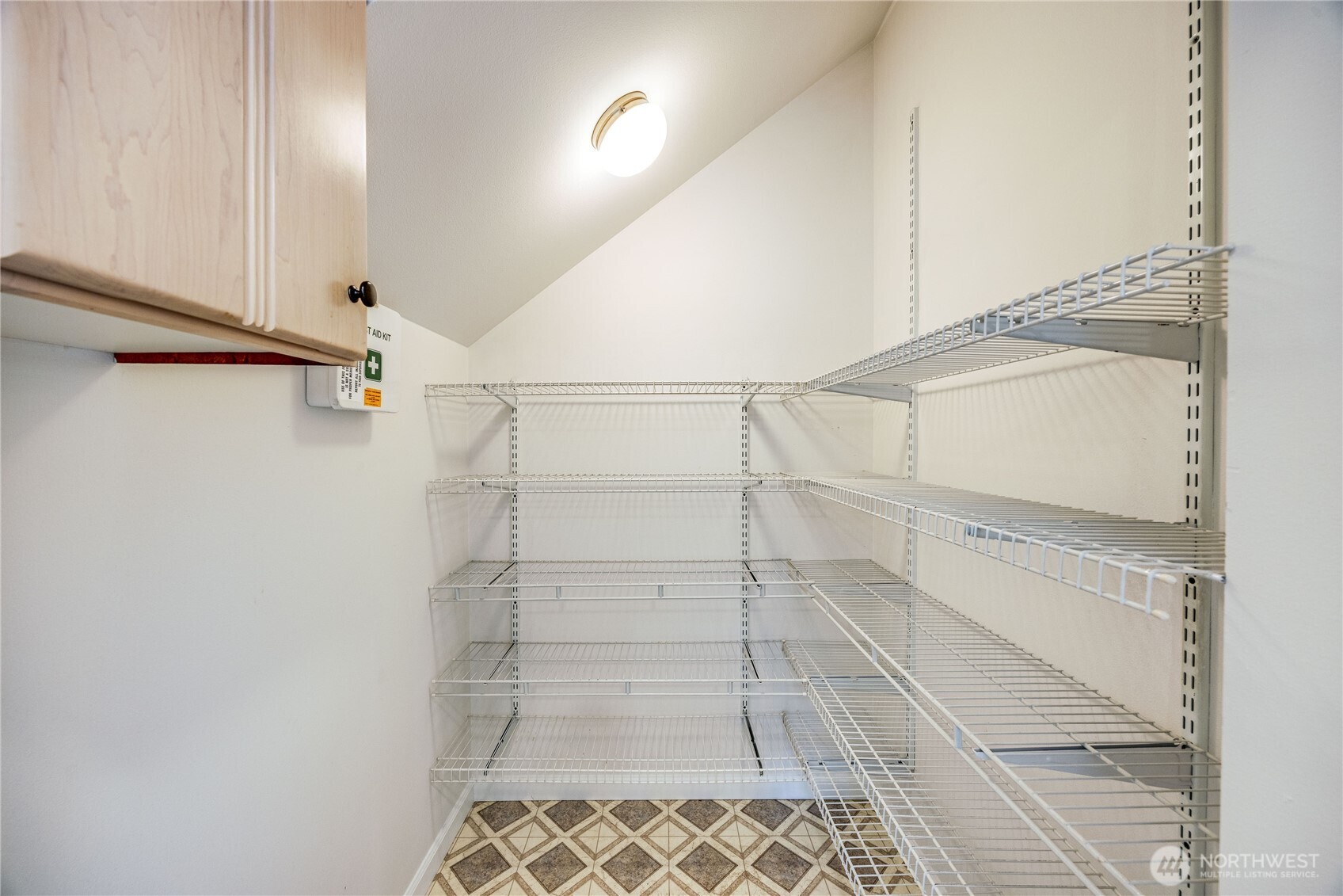 379 NW Mosher Canyon Road , Bremerton, WA 98311