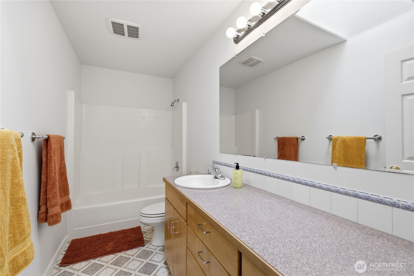 379 NW Mosher Canyon Road , Bremerton, WA 98311