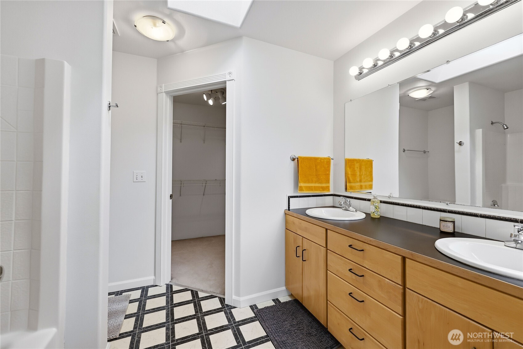 379 NW Mosher Canyon Road , Bremerton, WA 98311