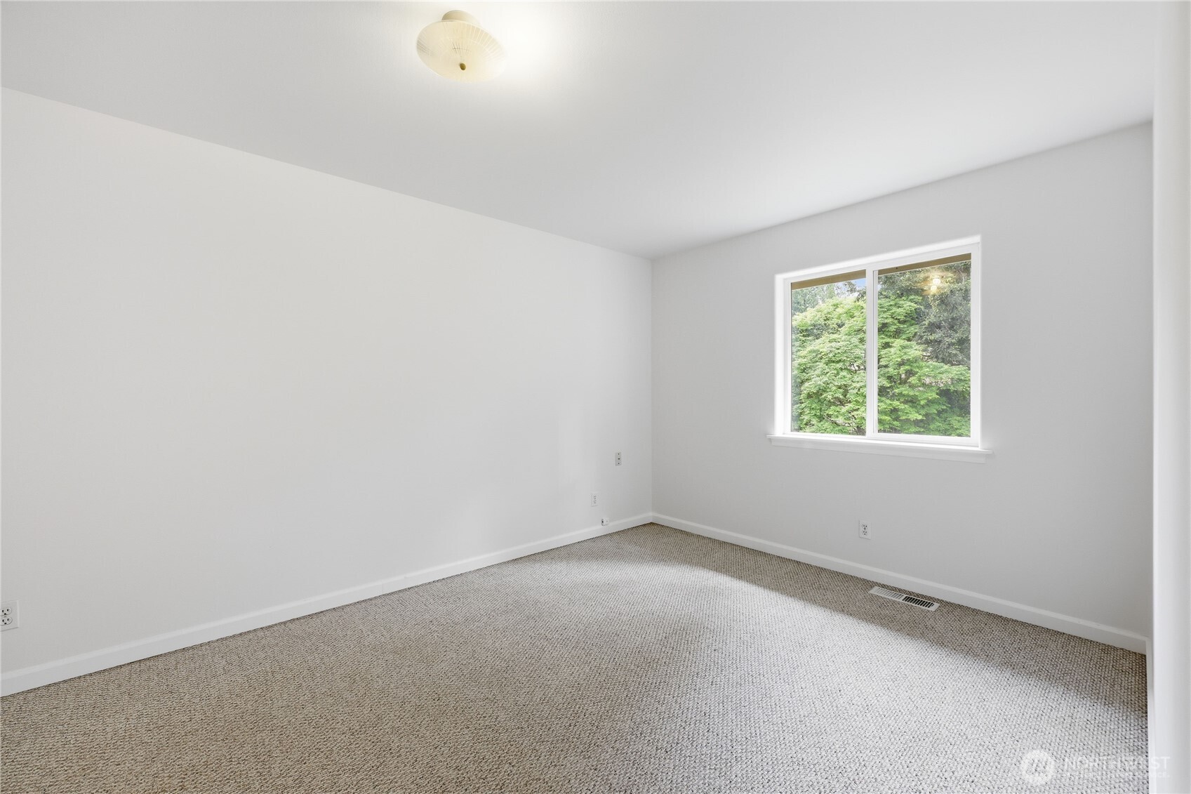 379 NW Mosher Canyon Road , Bremerton, WA 98311