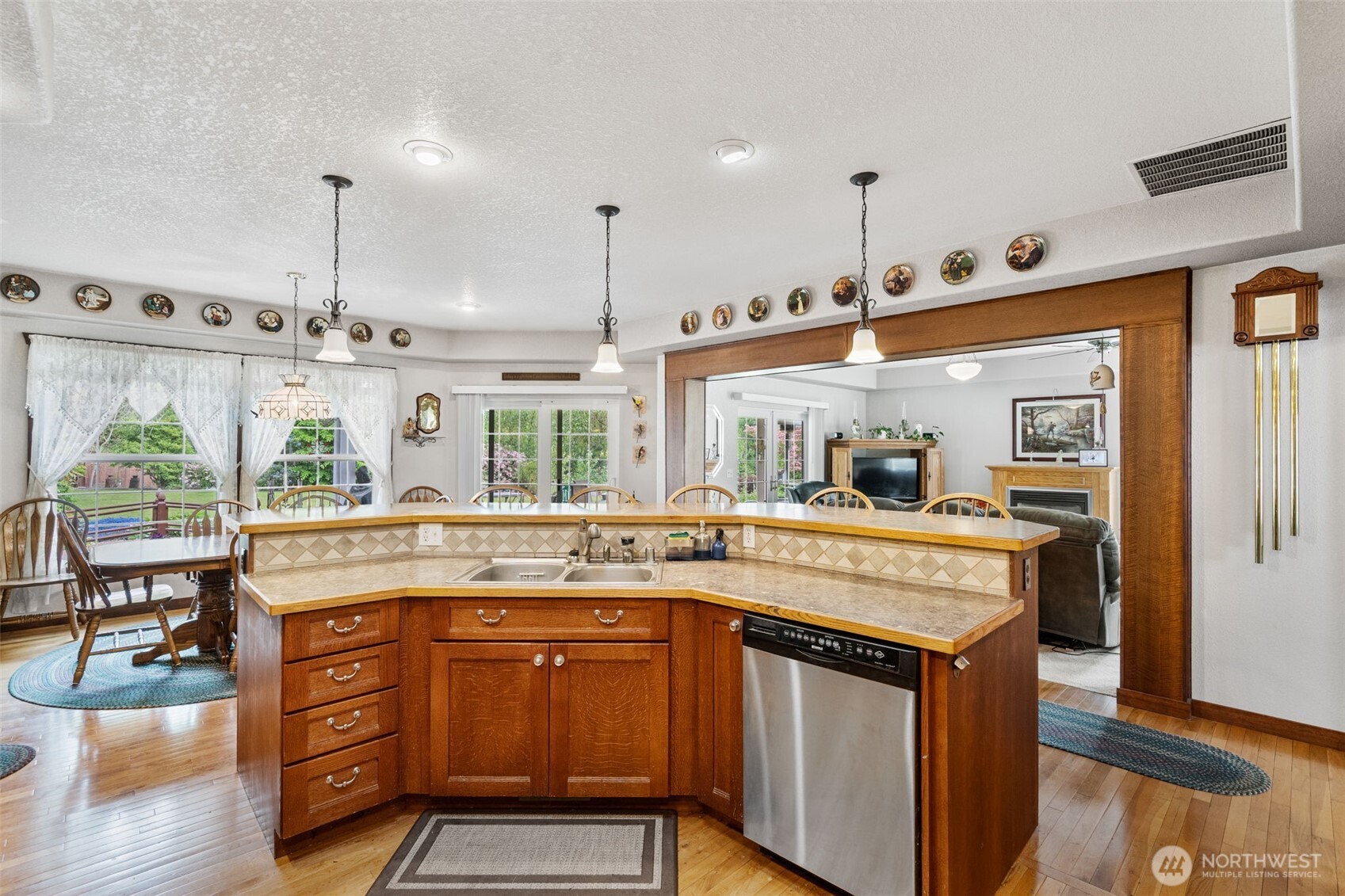 2716 Foron Road , Centralia, WA 98531