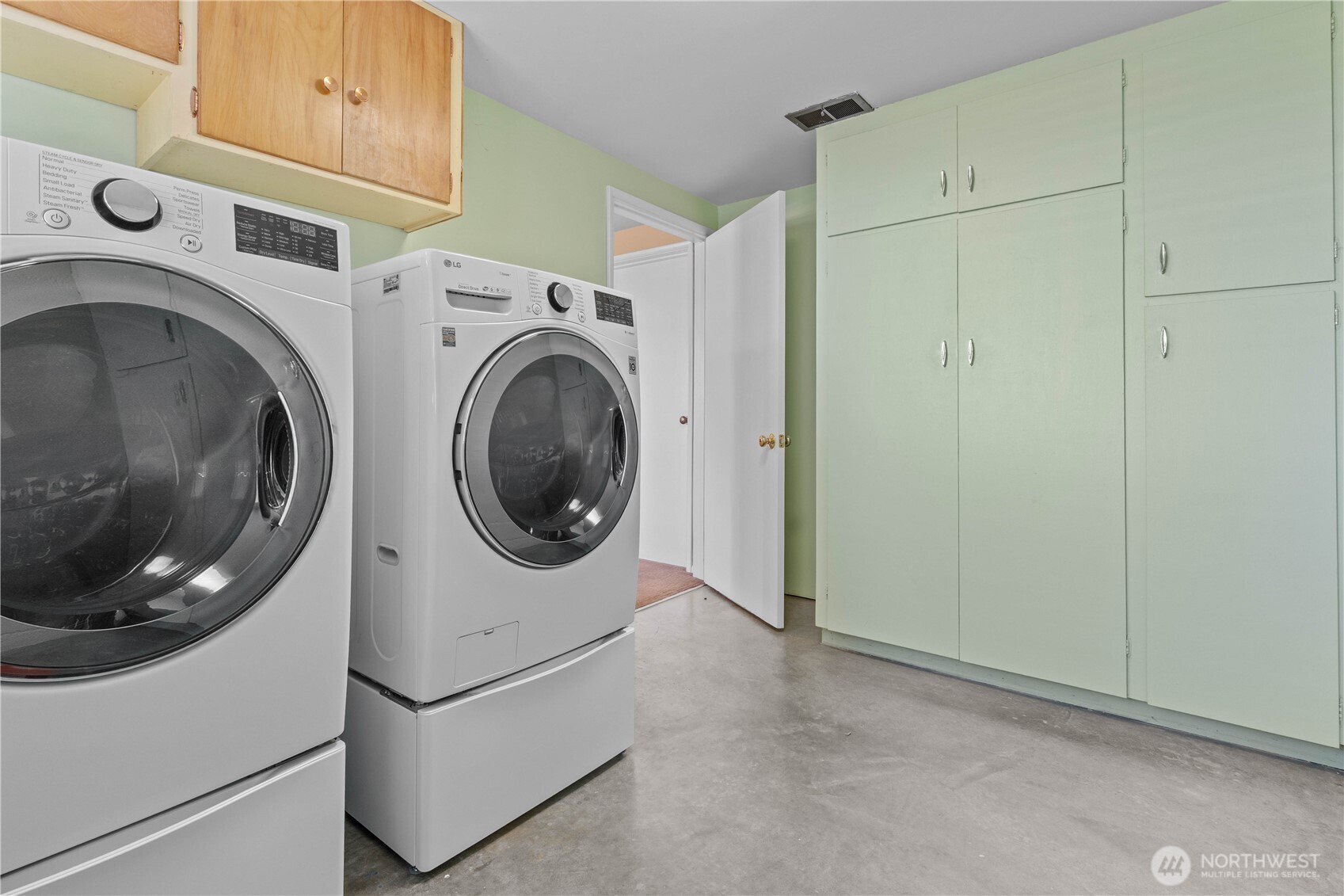 5911 49th Avenue SW, Seattle, WA 98136