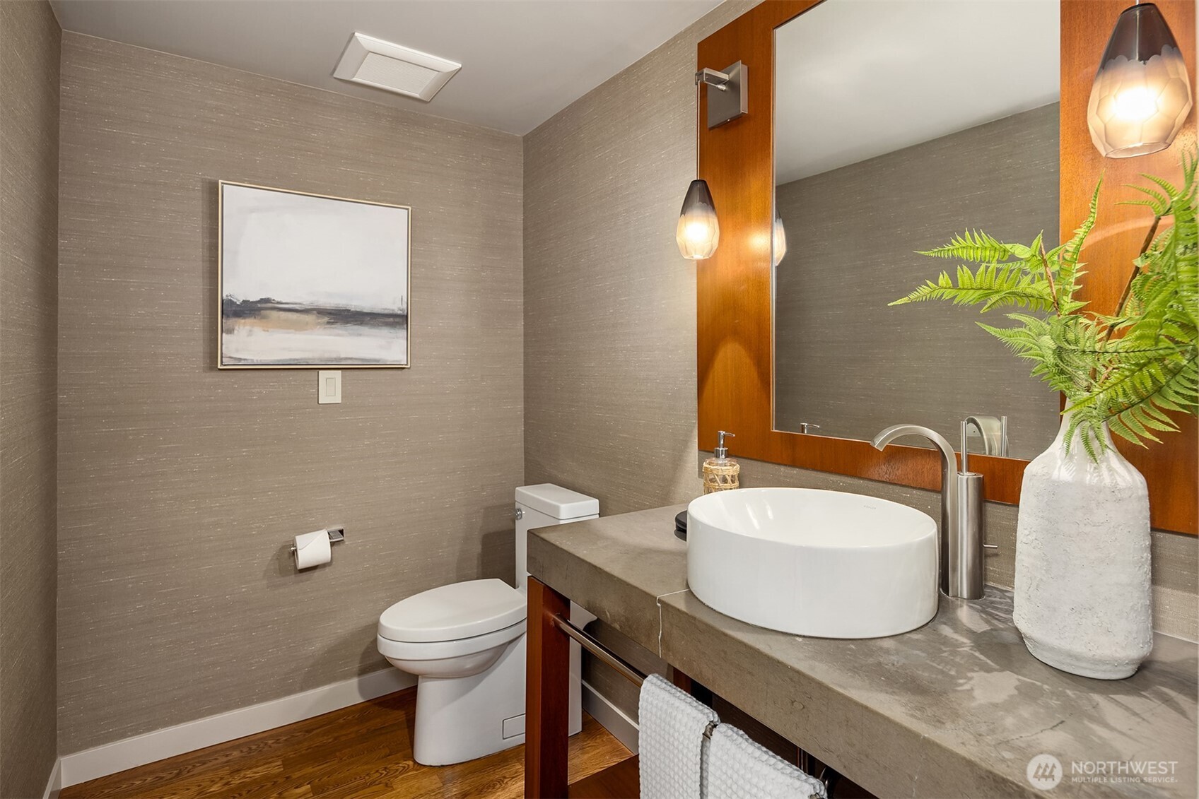 8221 NE 117th Street , Kirkland, WA 98034