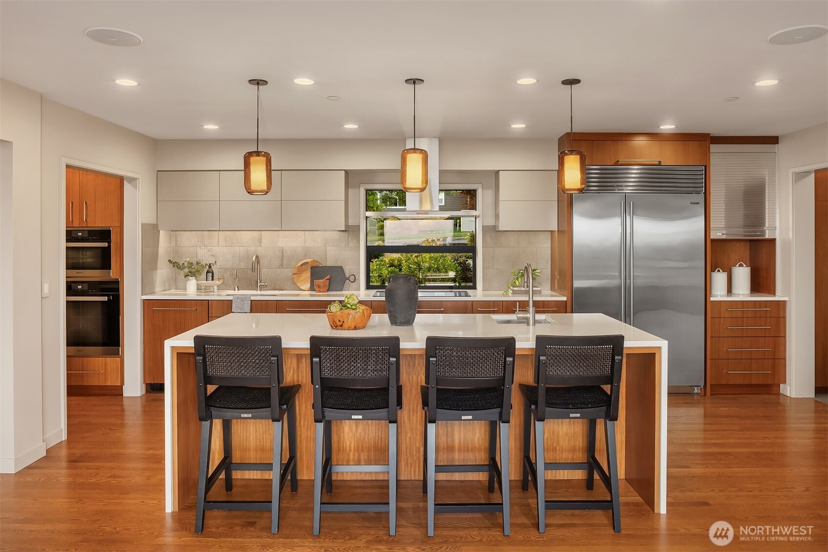 8221 NE 117th Street , Kirkland, WA 98034