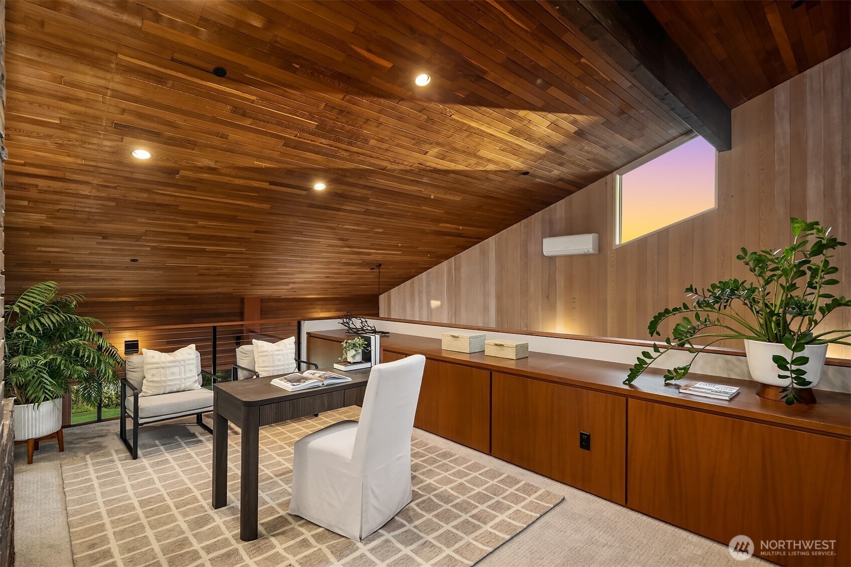 8221 NE 117th Street , Kirkland, WA 98034