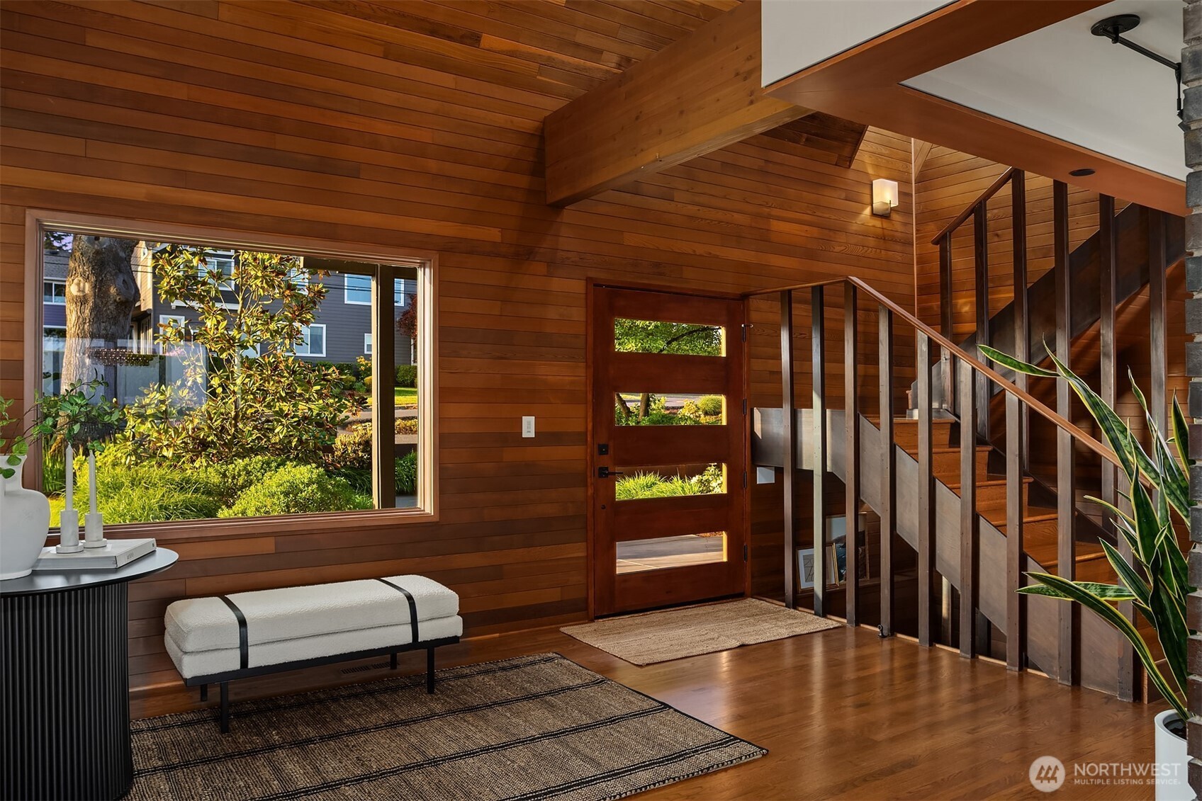 8221 NE 117th Street , Kirkland, WA 98034