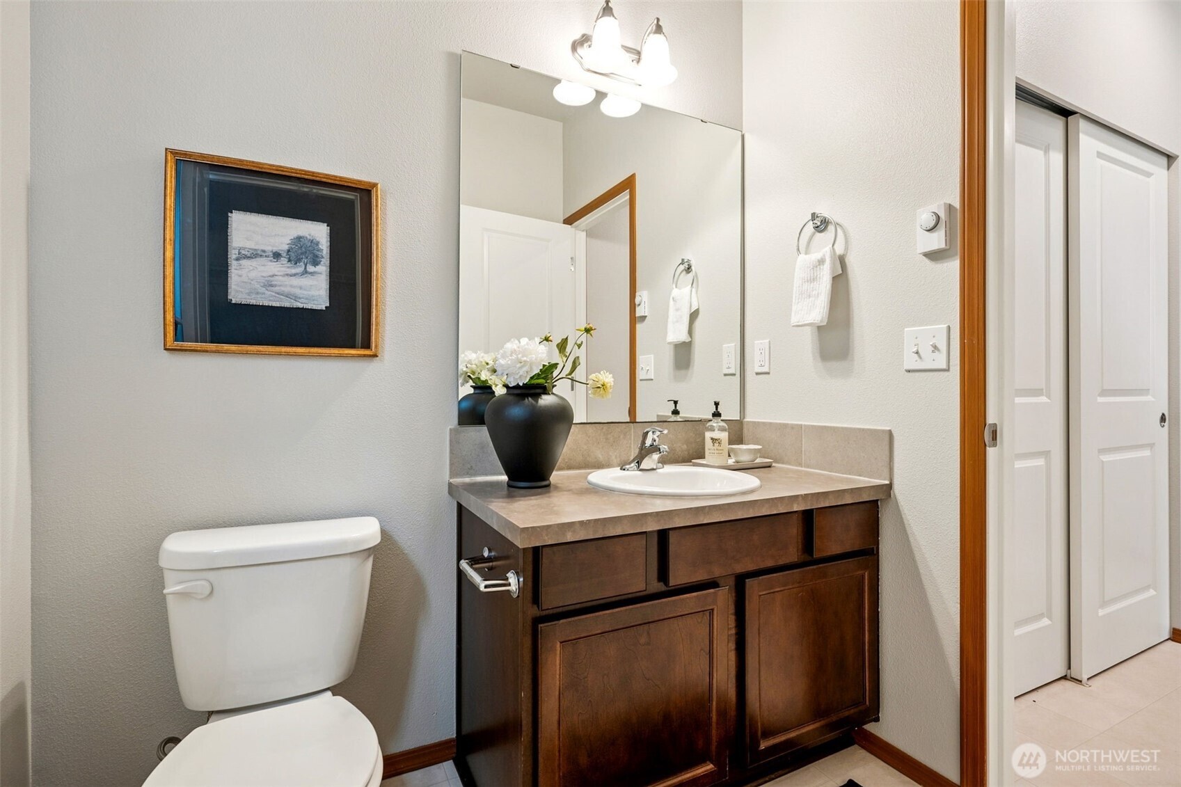 322 Yauger Way NW #101, Olympia, WA 98502