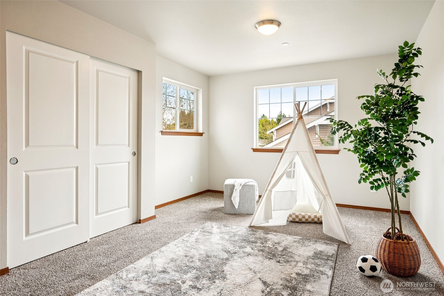322 Yauger Way NW #101, Olympia, WA 98502