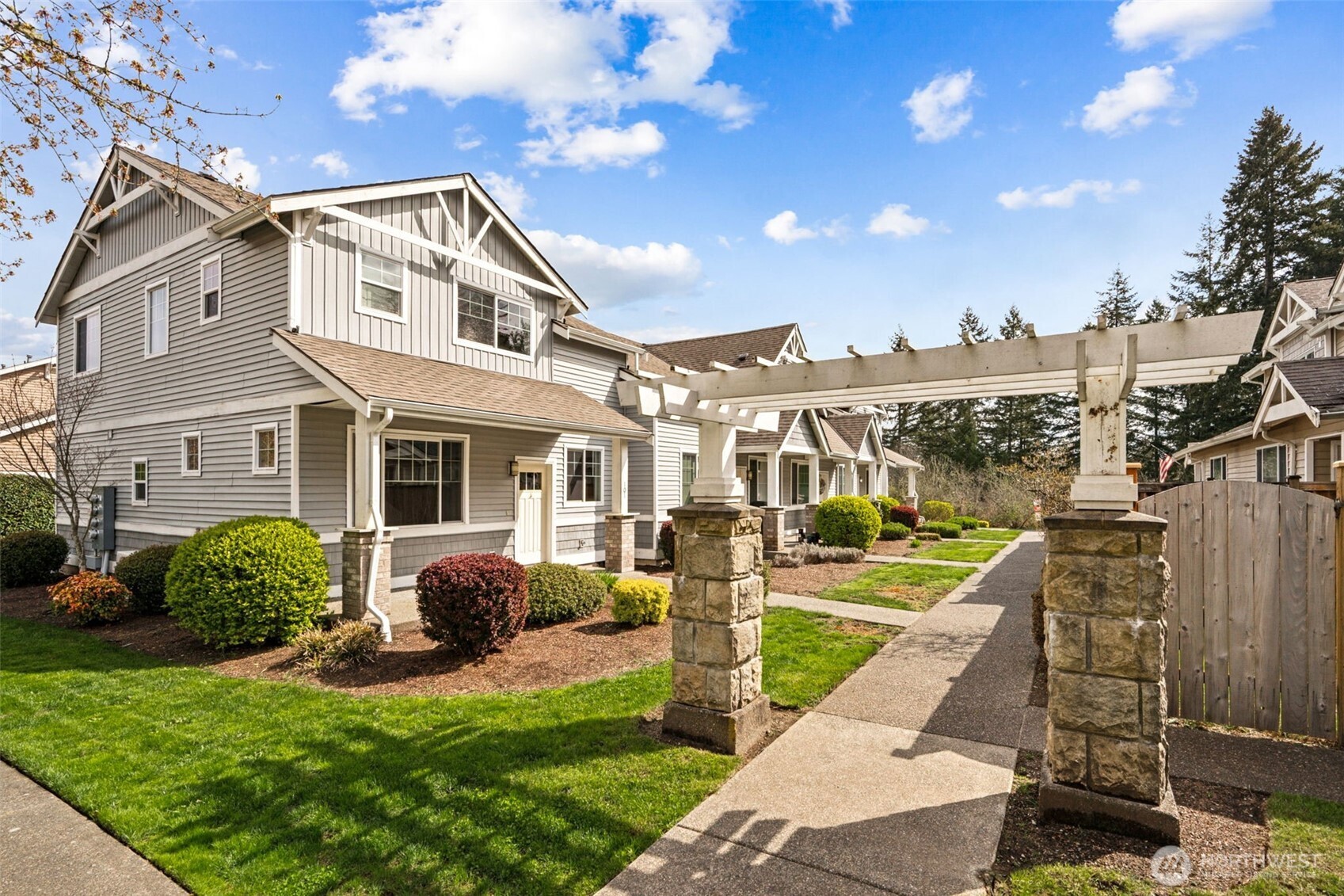 322 Yauger Way NW #101, Olympia, WA 98502