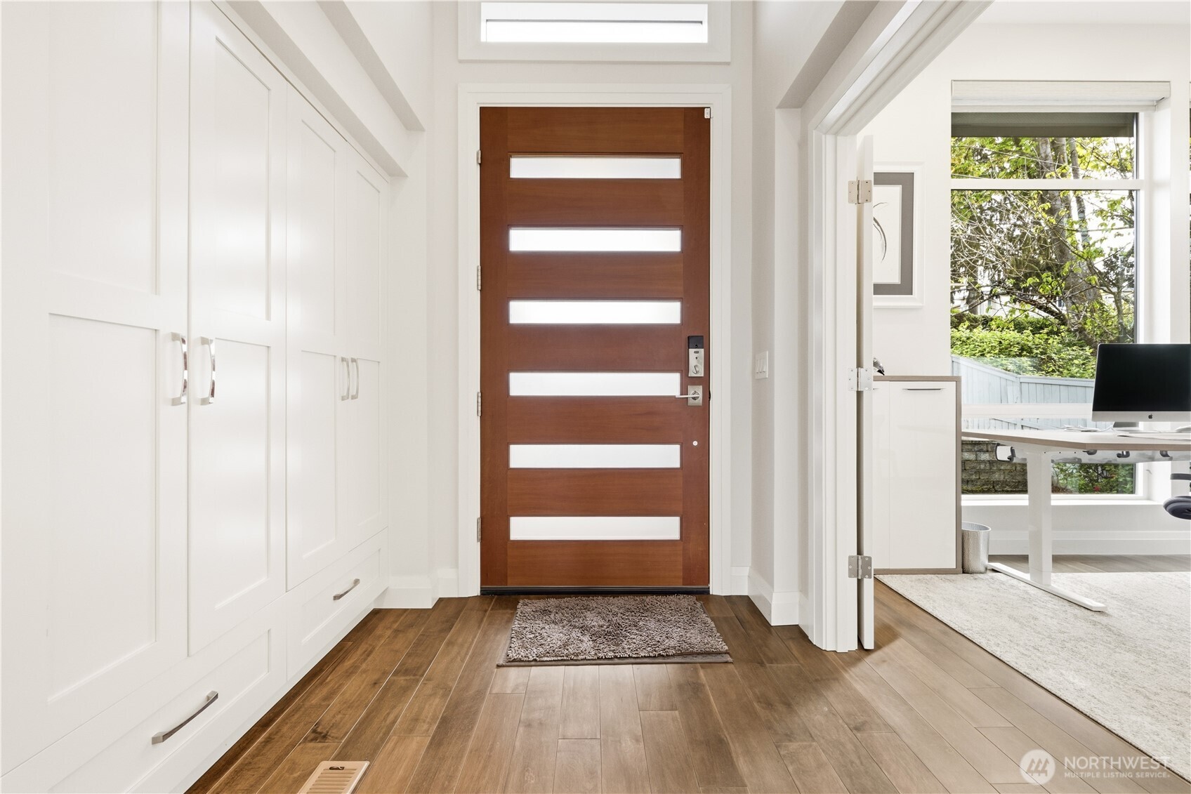 7226 S Ryan Street , Seattle, WA 98178