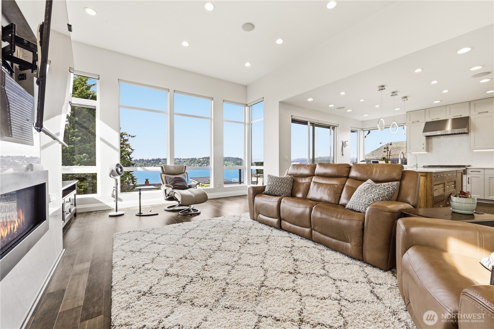 7226 S Ryan Street , Seattle, WA 98178