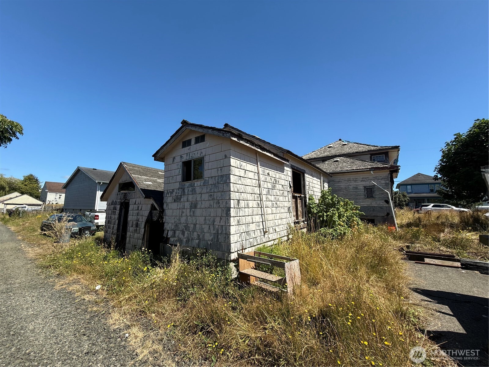 222 12th Street , Raymond, WA 98577