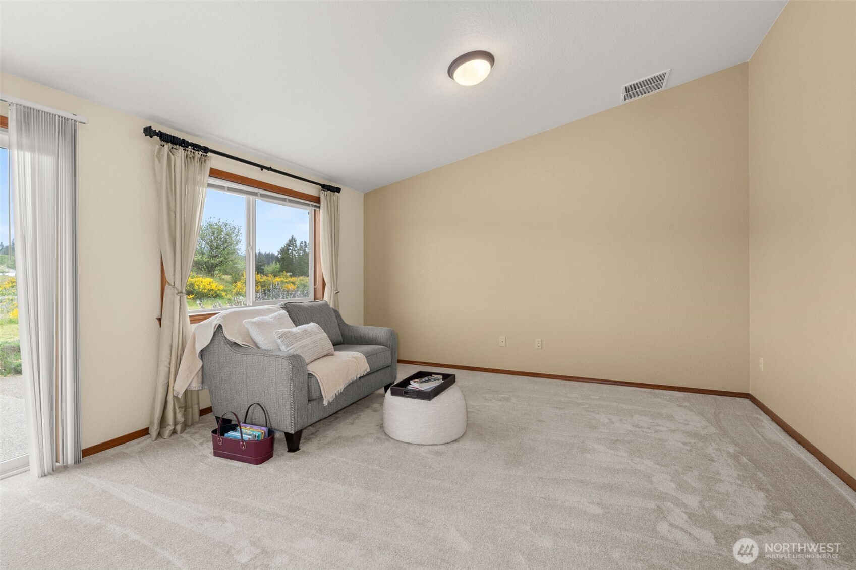 13820 Logez Court SW, Olympia, WA 98512