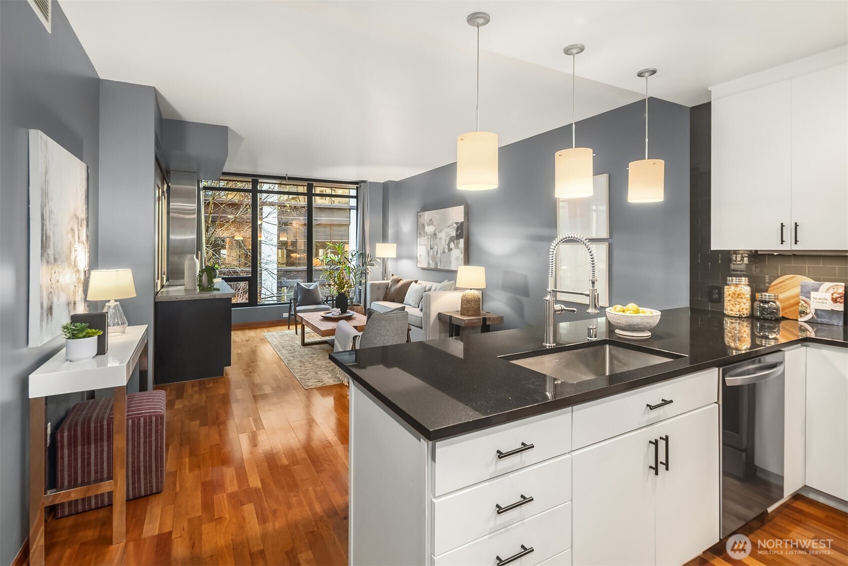 2716 Elliott #402, Seattle, WA 98121