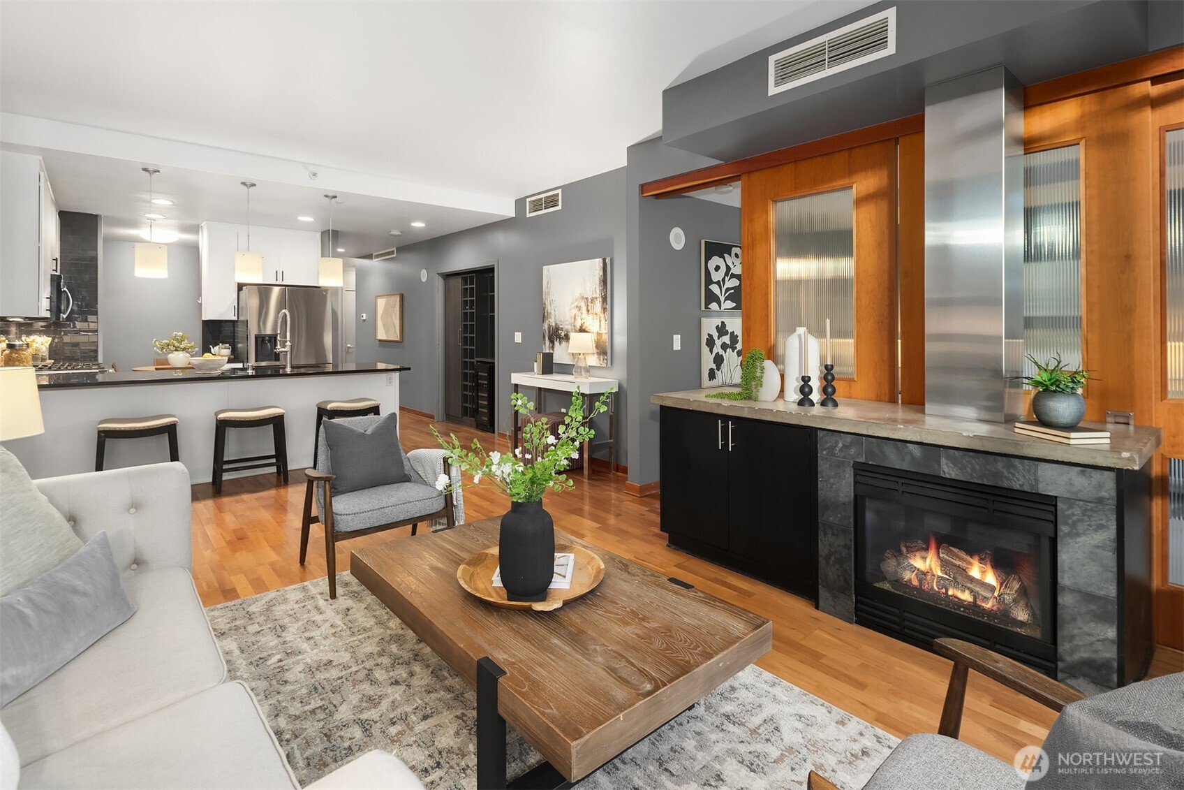2716 Elliott #402, Seattle, WA 98121