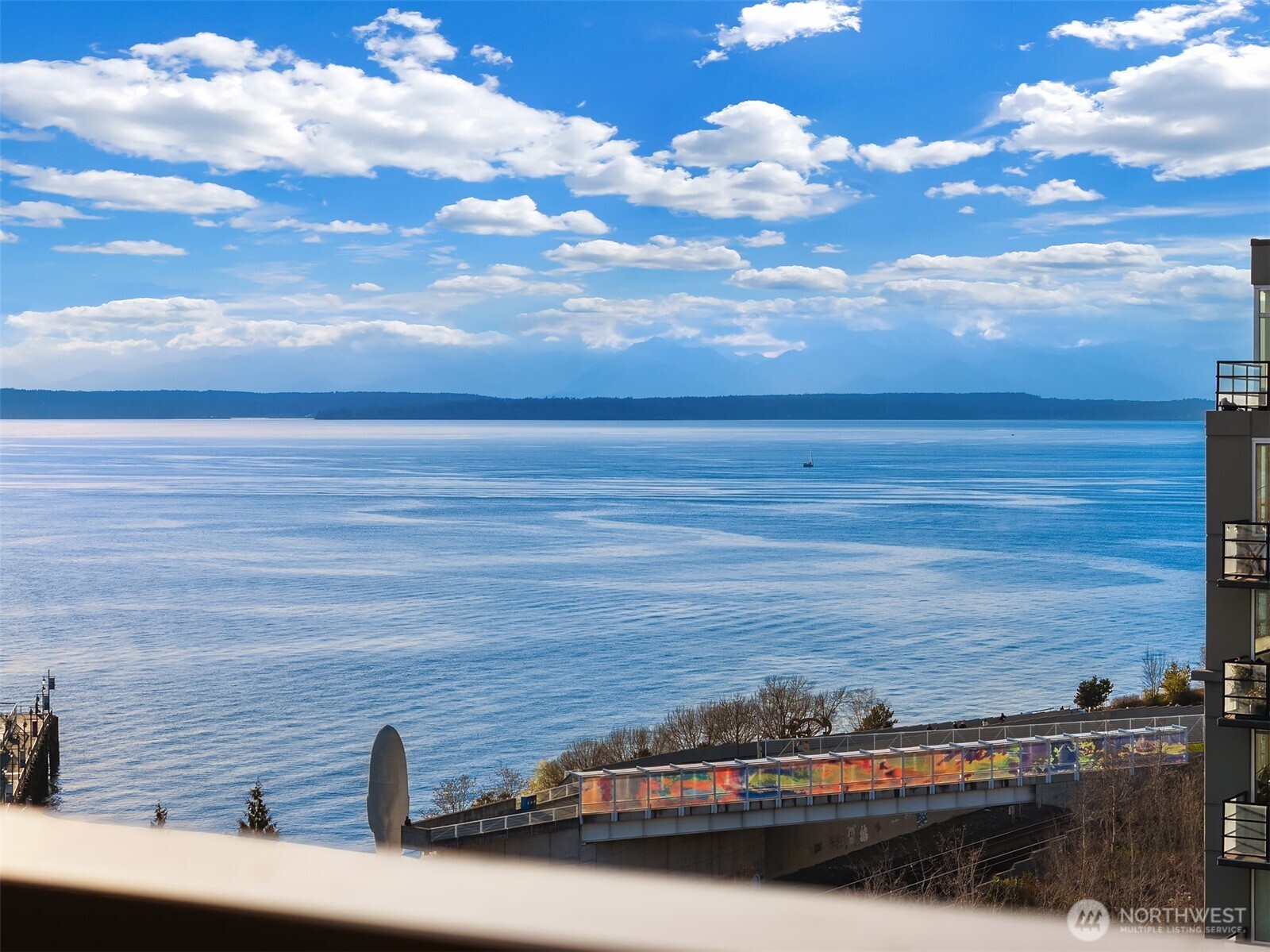2716 Elliott #402, Seattle, WA 98121