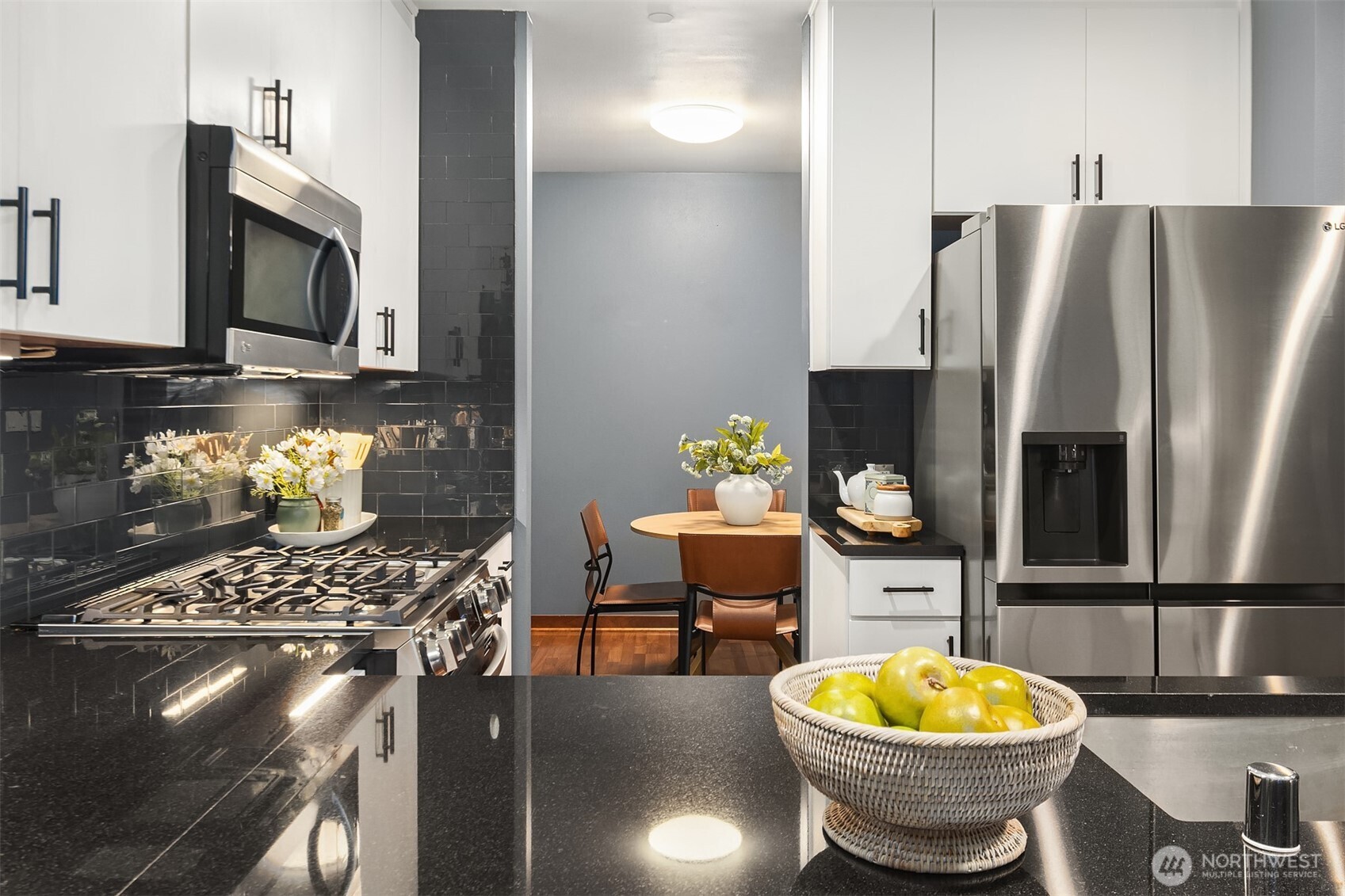 2716 Elliott #402, Seattle, WA 98121