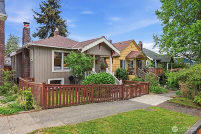 924 N 75th Street , Seattle, WA 98103