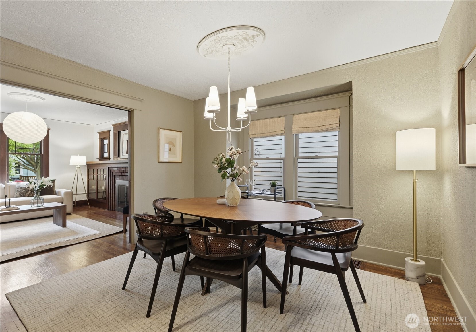 924 N 75th Street , Seattle, WA 98103