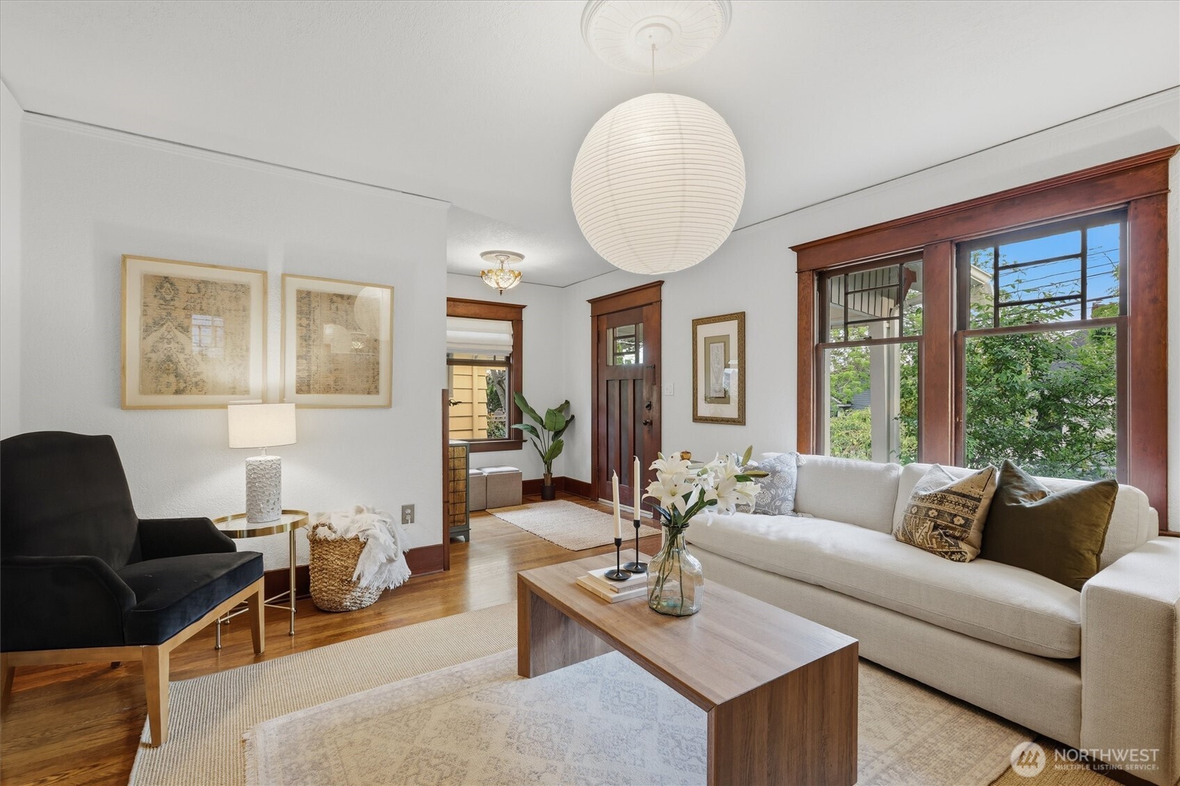 924 N 75th Street , Seattle, WA 98103