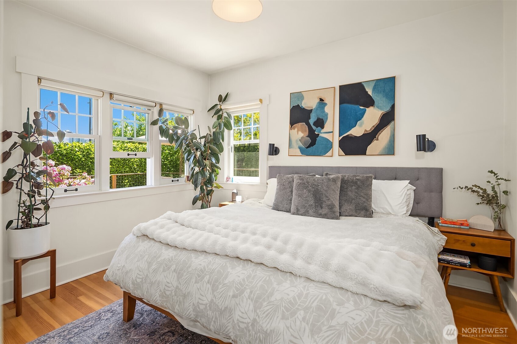 4740 4th Avenue NE, Seattle, WA 98105