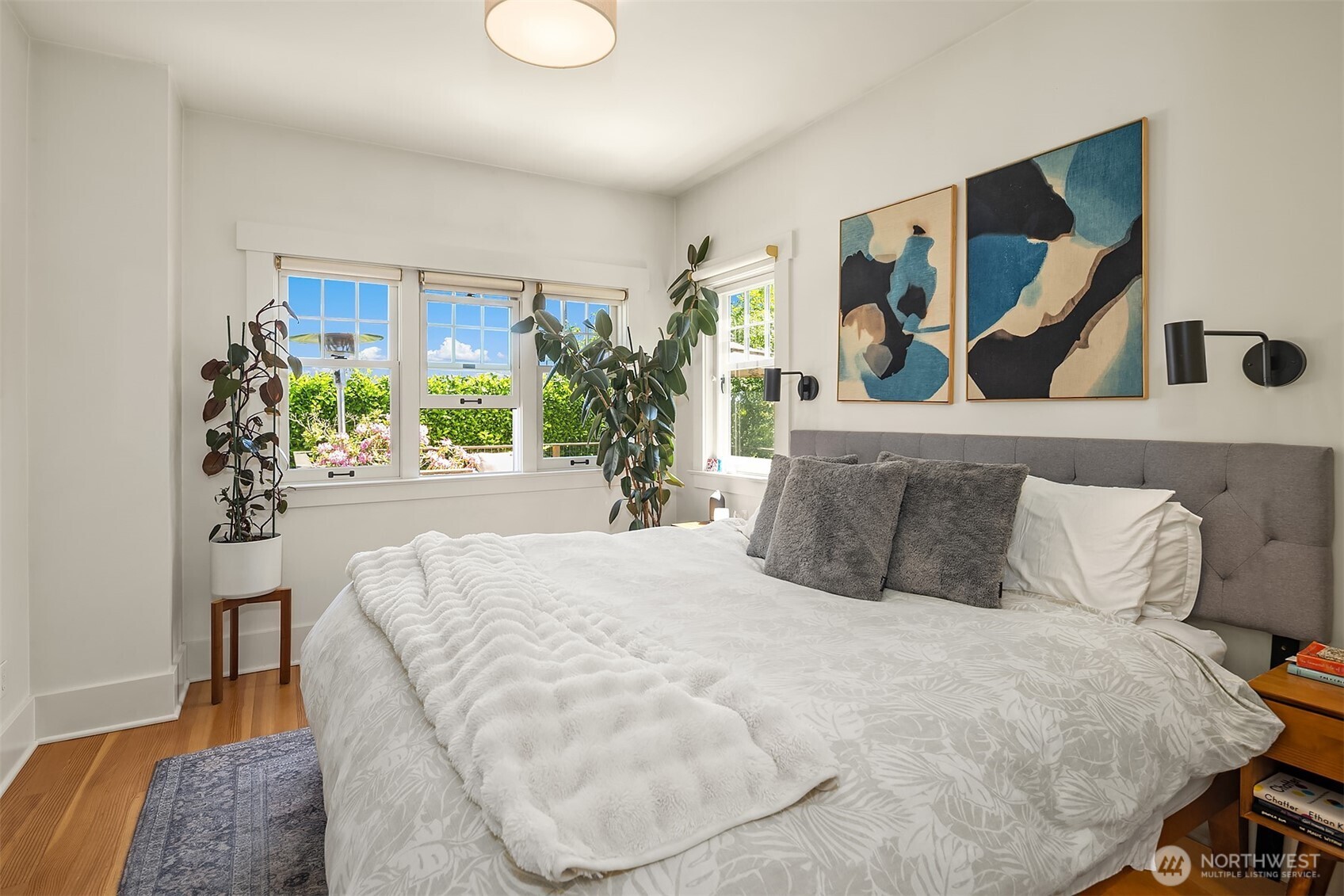 4740 4th Avenue NE, Seattle, WA 98105