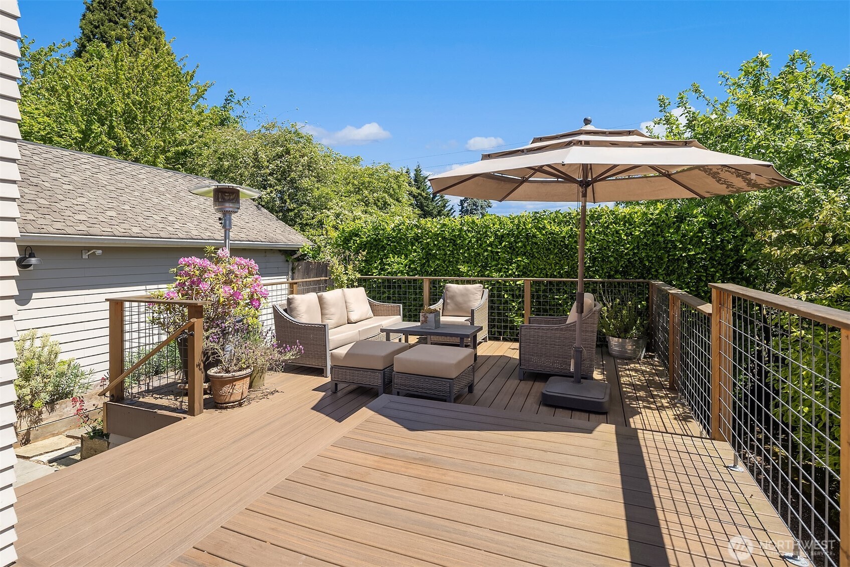 4740 4th Avenue NE, Seattle, WA 98105