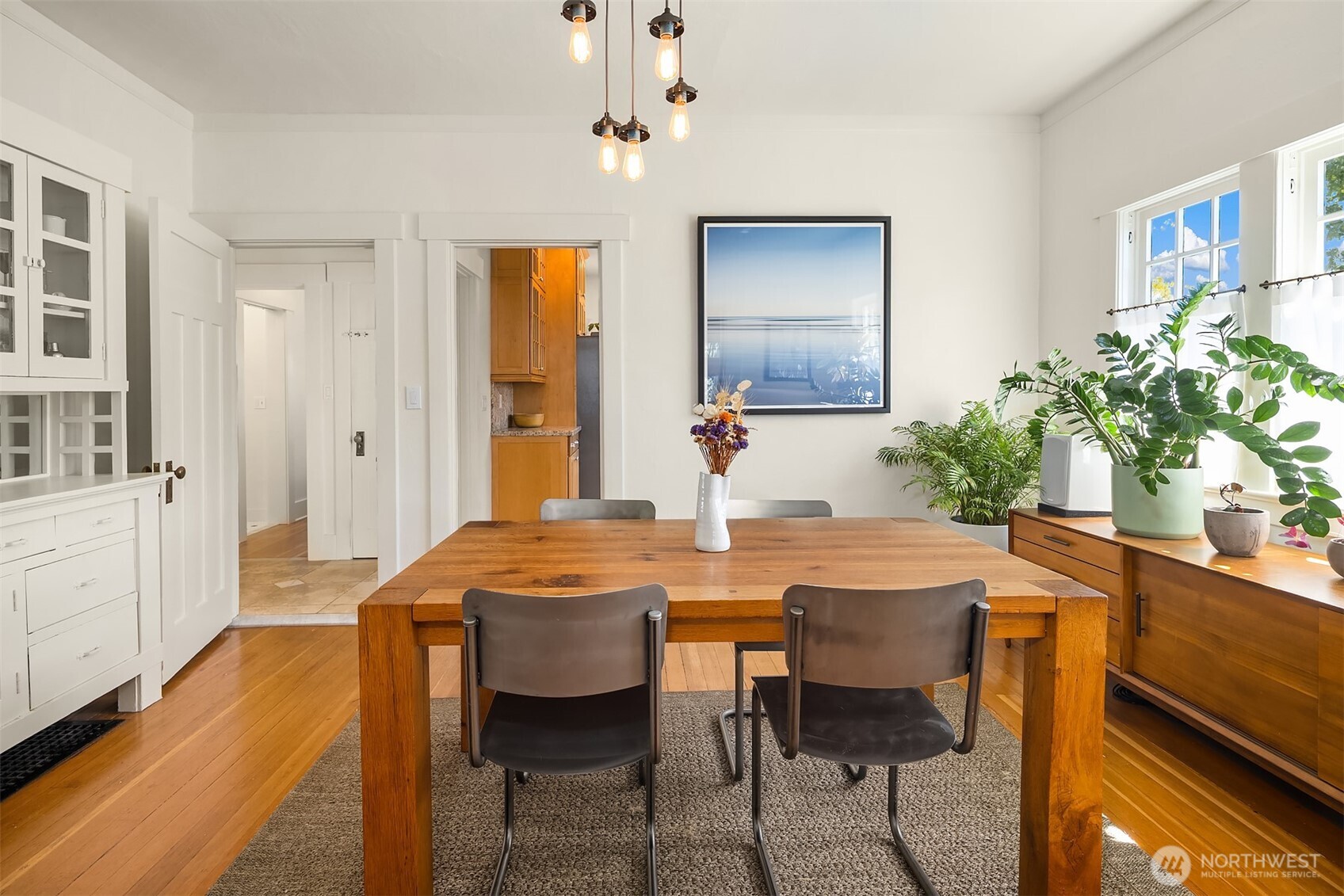 4740 4th Avenue NE, Seattle, WA 98105